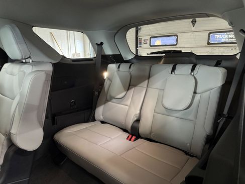 New 2026 Ford Explorer Active AWD/4WD image 21