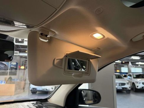 Certified 2022 Mercedes-Benz GLC 300 4MATIC image 32
