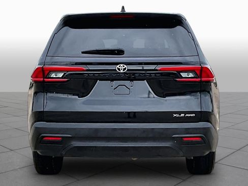 Used 2024 Toyota Grand Highlander XLE image 5