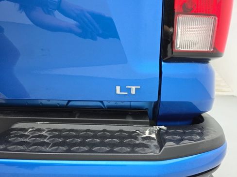 Used 2023 Chevrolet Colorado LT w/ LT Convenience Package II AWD/4WD image 58