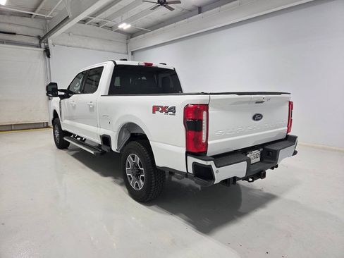 Used 2024 Ford F250 Lariat w/ FX4 Off-Road Package AWD/4WD image 5