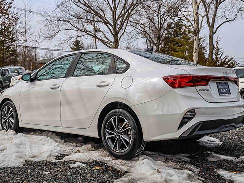 Certified 2023 Kia Forte LXS image 4