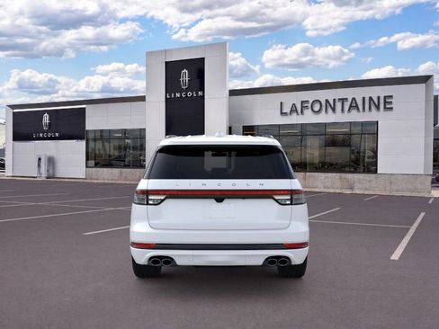 New 2026 Lincoln Aviator AWD image 5