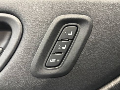 Used 2025 Honda Pilot TrailSport image 27