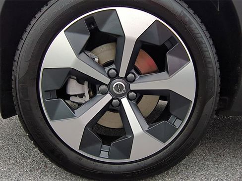 New 2026 Volvo XC40 B5 Plus w/ Protection Package Premier image 22