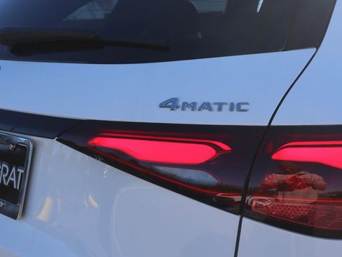 New 2026 Mercedes-Benz GLC 300 4MATIC image 8