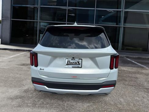 New 2026 Kia Sorento LX image 6