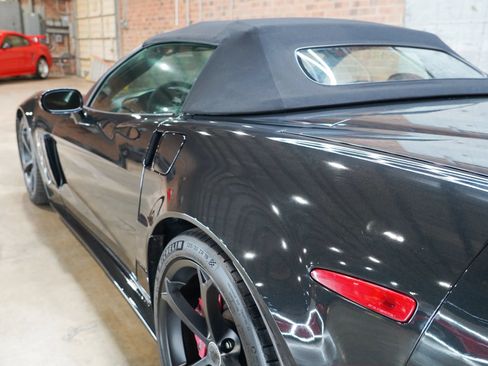 Used 2012 Chevrolet Corvette Grand Sport w/ 3LT Preferred Equipment Group RWD image 19