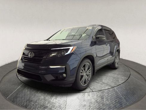 Used 2022 Honda Pilot Sport image 2