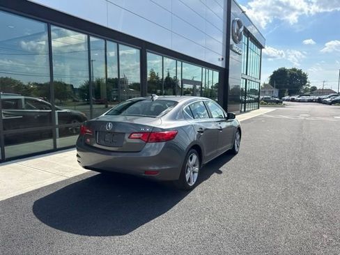 Used 2014 Acura ILX w/ Premium Package FWD image 3