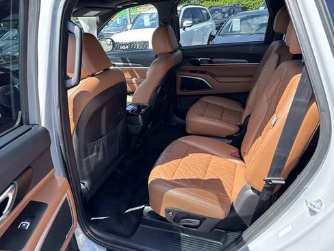 Used 2023 Kia Telluride EX X-Line AWD/4WD image 17