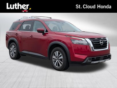 Used 2023 Nissan Pathfinder SL