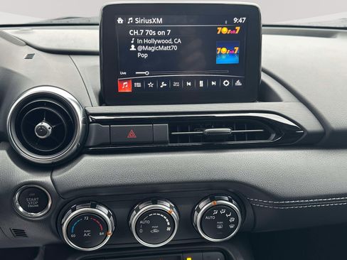 Used 2023 MAZDA MX-5 Miata Grand Touring image 10