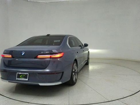 Used 2023 BMW i7 xDrive60 image 77