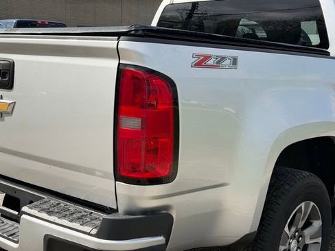 Used 2015 Chevrolet Colorado Z71 AWD/4WD image 13