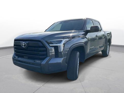 Used 2023 Toyota Tundra SR5 w/ SR5 Premium Package AWD/4WD image 2