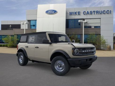 New 2025 Ford Bronco 4-Door AWD/4WD image 8