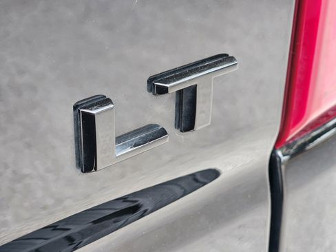 Used 2021 Chevrolet Silverado 1500 LT Trail Boss w/ Convenience Package II image 30