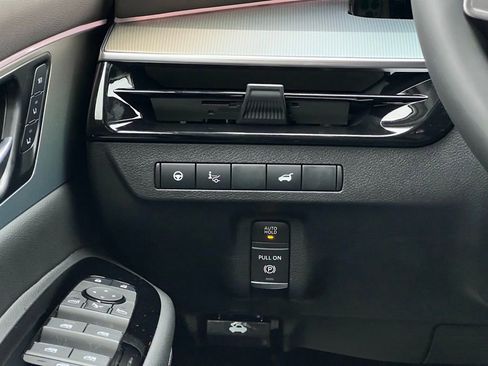 New 2026 Nissan Murano Platinum w/ Cargo Package AWD/4WD image 26