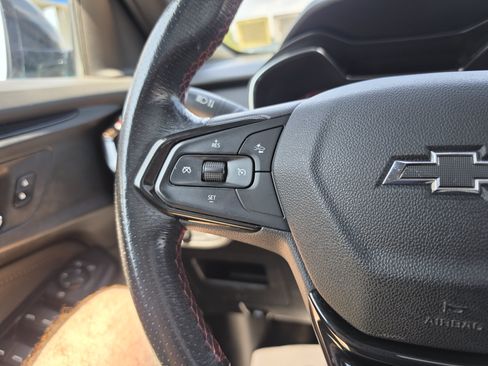 Used 2021 Chevrolet TrailBlazer RS w/ Sun and Liftgate Package AWD/4WD image 18