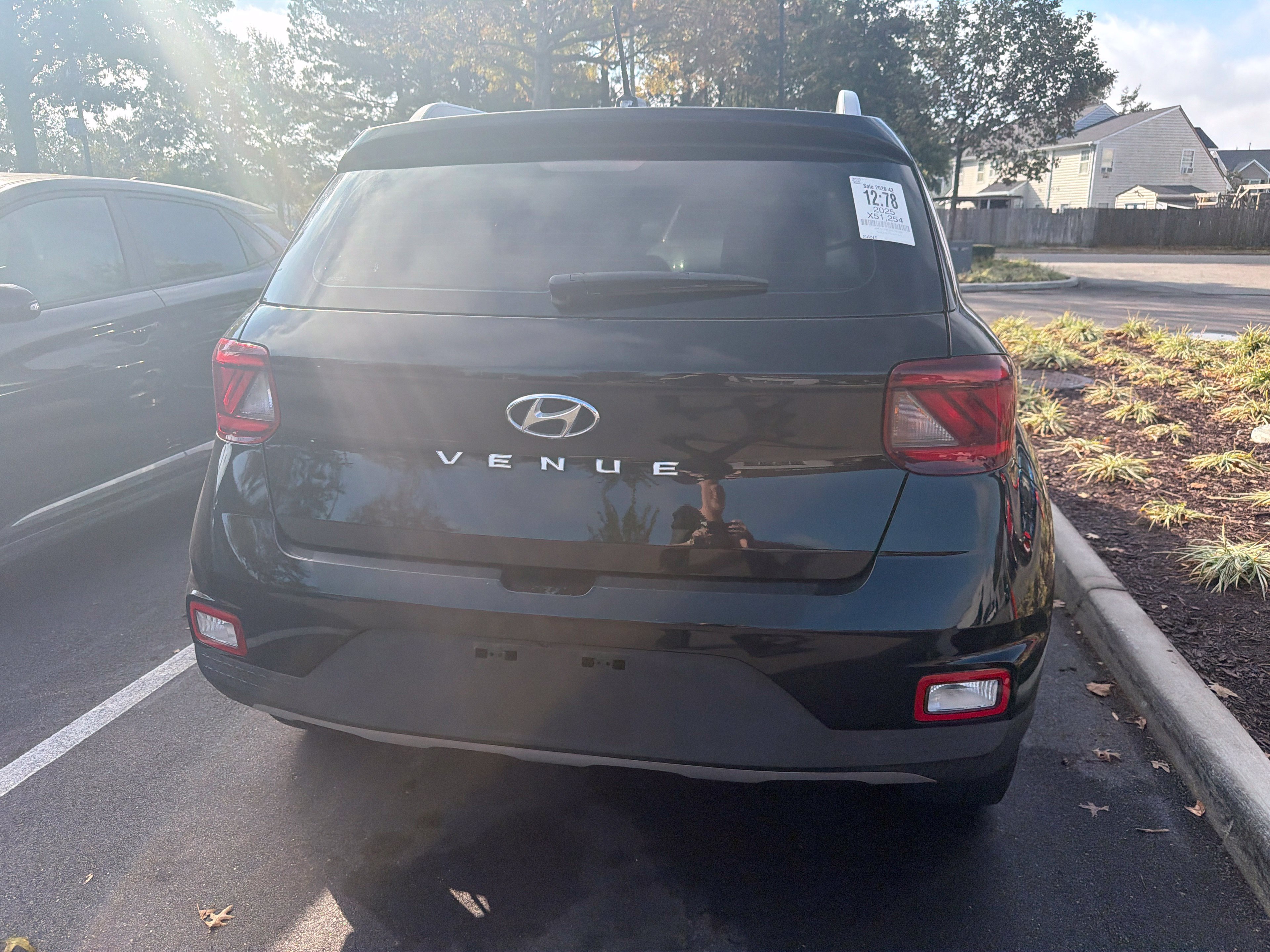 Used 2025 Hyundai Venue SEL FWD image 7