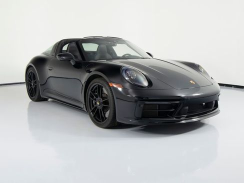 Certified 2022 Porsche 911 Targa 4 GTS w/ Premium Package image 13