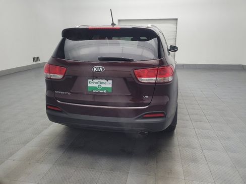 Used 2018 Kia Sorento LX image 7
