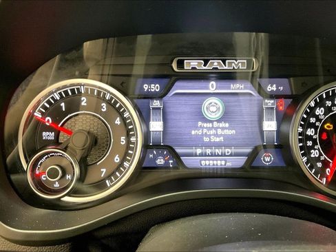 Used 2019 RAM 1500 Big Horn AWD/4WD image 22