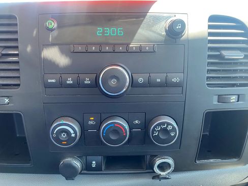Used 2014 Chevrolet Silverado 3500 W/T RWD image 14