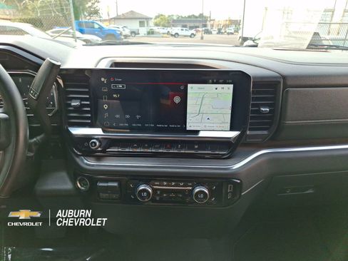 Certified 2025 GMC Sierra 1500 SLT AWD/4WD image 11