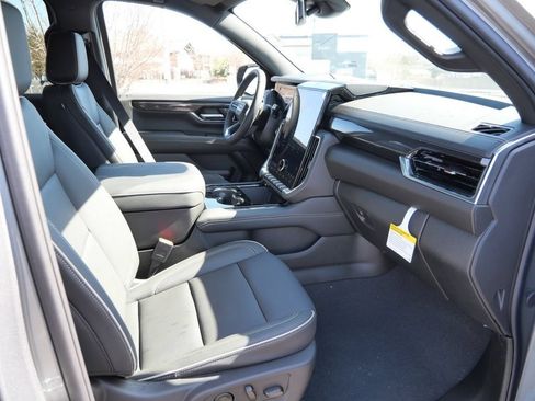 New 2026 GMC Yukon XL Elevation AWD/4WD image 21