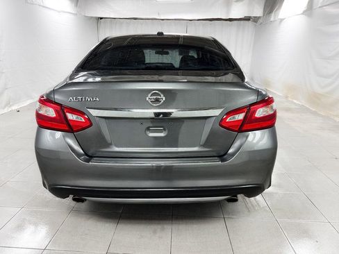Used 2017 Nissan Altima 2.5 SV FWD image 5