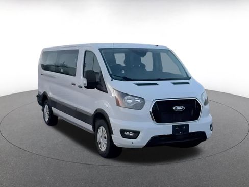 Used 2024 Ford Transit 350 XLT image 3