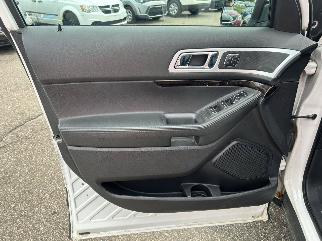 Used 2014 Ford Explorer Limited FWD image 13