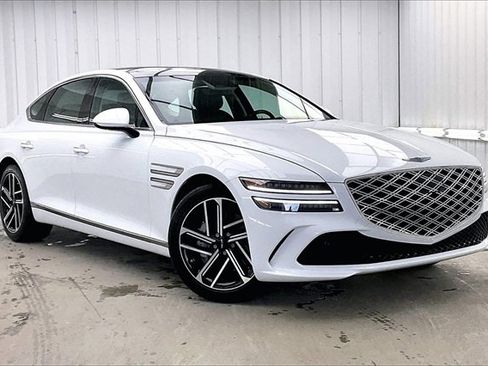 Used 2025 Genesis G80 2.5T Advanced image 1