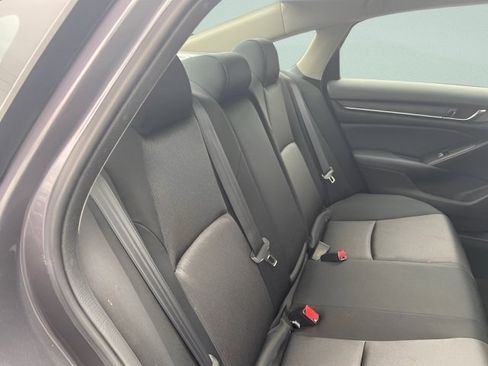 Used 2018 Honda Accord LX image 9