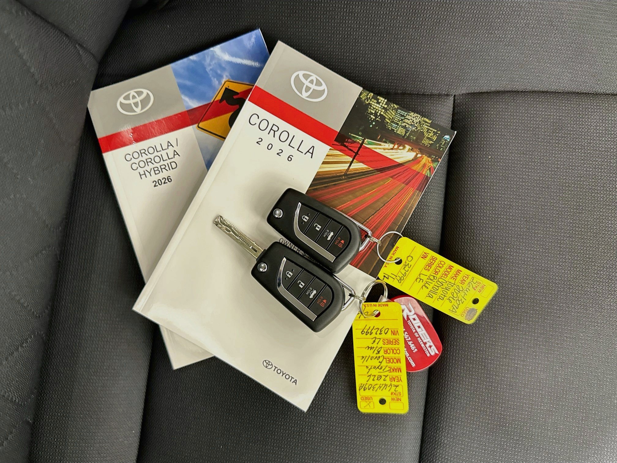 Certified 2026 Toyota Corolla LE FWD image 33
