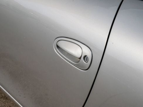 Used 2000 Porsche 911 Cabriolet image 35