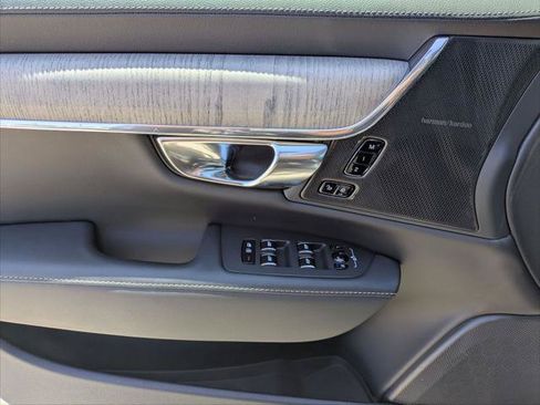 Used 2023 Volvo S90 T8 Ultimate AWD/4WD image 10