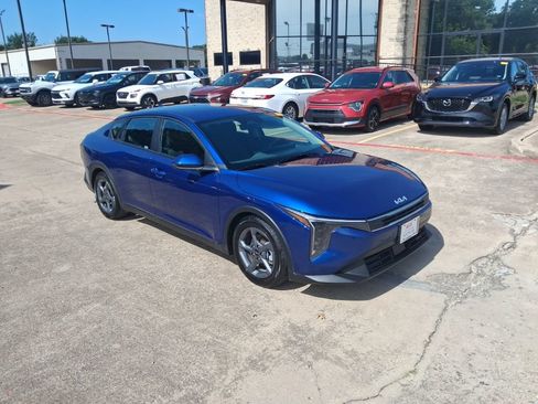 Used 2025 Kia K4 FWD image 6