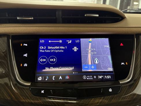 Used 2024 Cadillac XT6 Premium Luxury w/ Platinum Package AWD/4WD image 12