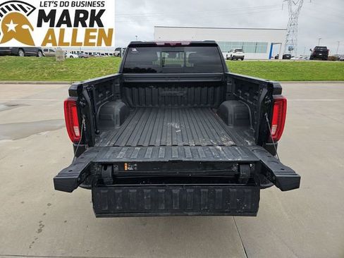 Used 2024 GMC Sierra 1500 AT4 w/ Technology Package AWD/4WD image 26