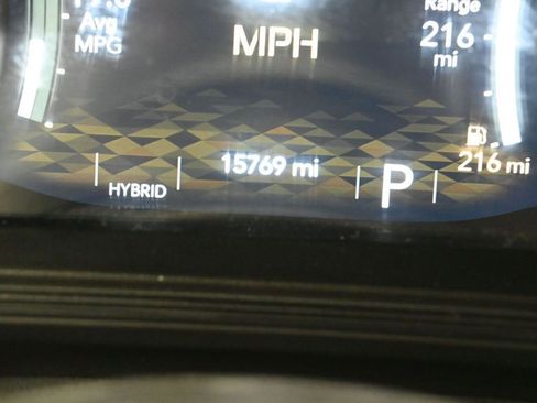 Used 2025 Jeep Wrangler Unlimited Sahara w/ Safety Group AWD/4WD image 17