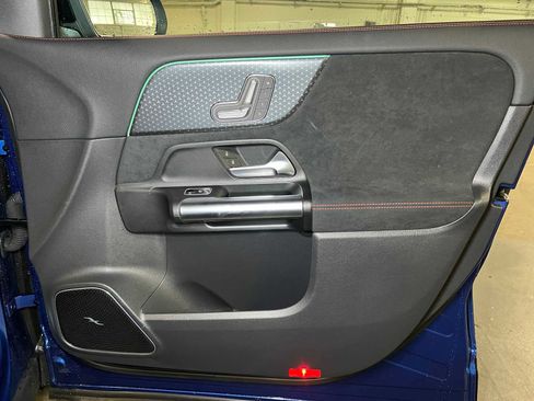 Used 2025 Mercedes-Benz GLA 250 GLA 250 image 11