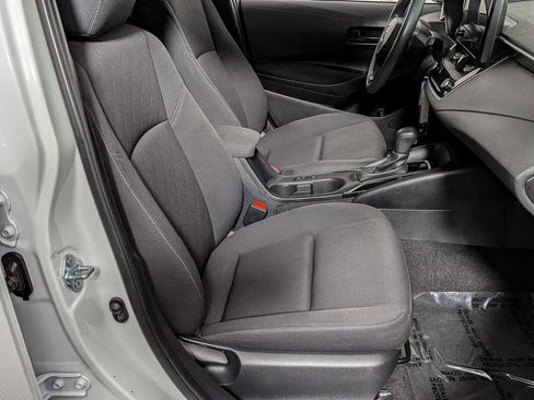 Used 2024 Toyota Corolla LE image 27