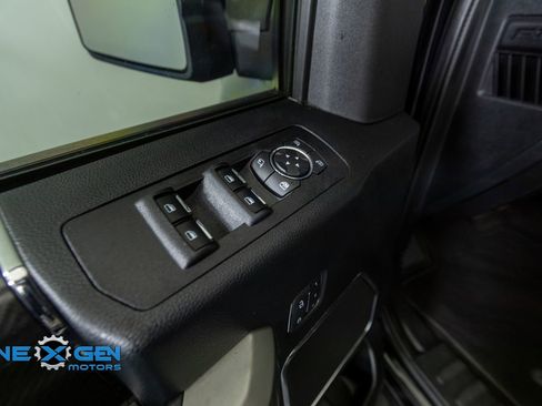 Used 2020 Ford F150 Lariat w/ Equipment Group 502A Luxury AWD/4WD image 12