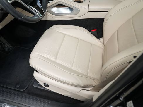 Used 2024 Mercedes-Benz GLE 450 4MATIC image 23