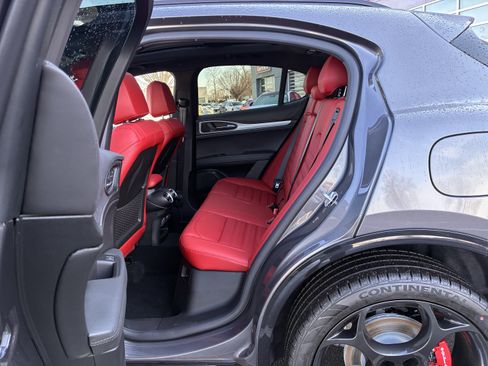 New 2026 Alfa Romeo Stelvio Sprint image 25