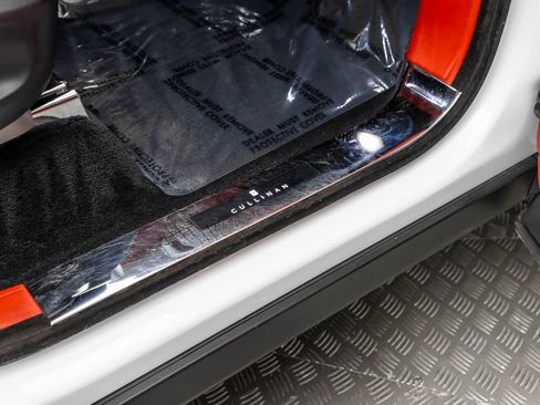 Certified 2020 Rolls-Royce Cullinan AWD/4WD image 51