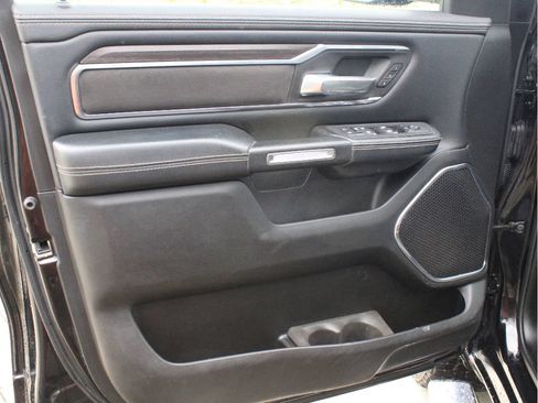 Used 2025 RAM 1500 Laramie w/ Sport Appearance Package AWD/4WD image 9